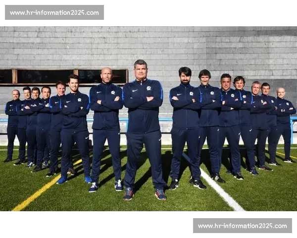 以最佳教练为核心推动团队协作与个人成长的成功路径探究 以最佳教练为核心推动团队协作与个人成长的成功路径探究